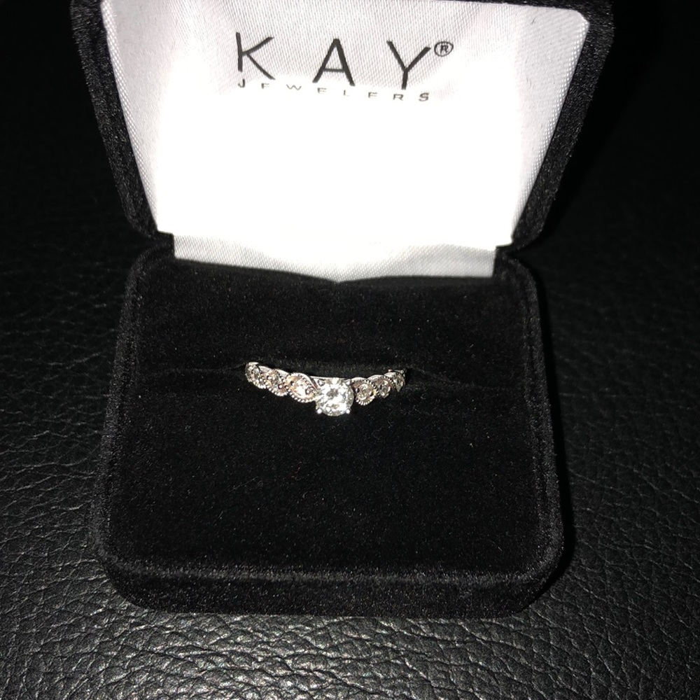 diamond engagement ring (Consider all offers)
